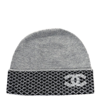 Chanel Cashmere Blend CC Beanie Hat With Gloves Set Black Grey 3 of 9