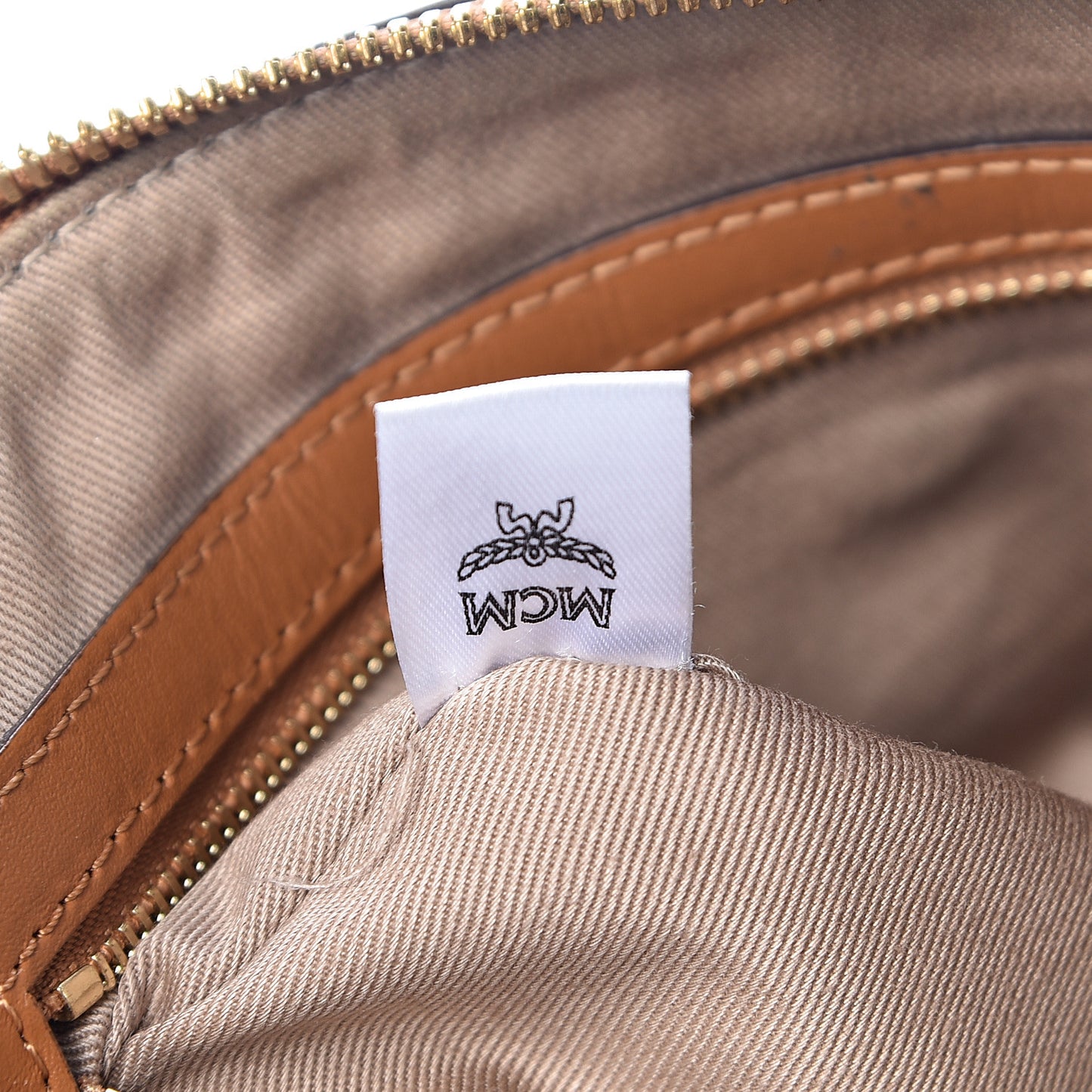Visetos Medium Crossbody Pouch Cognac