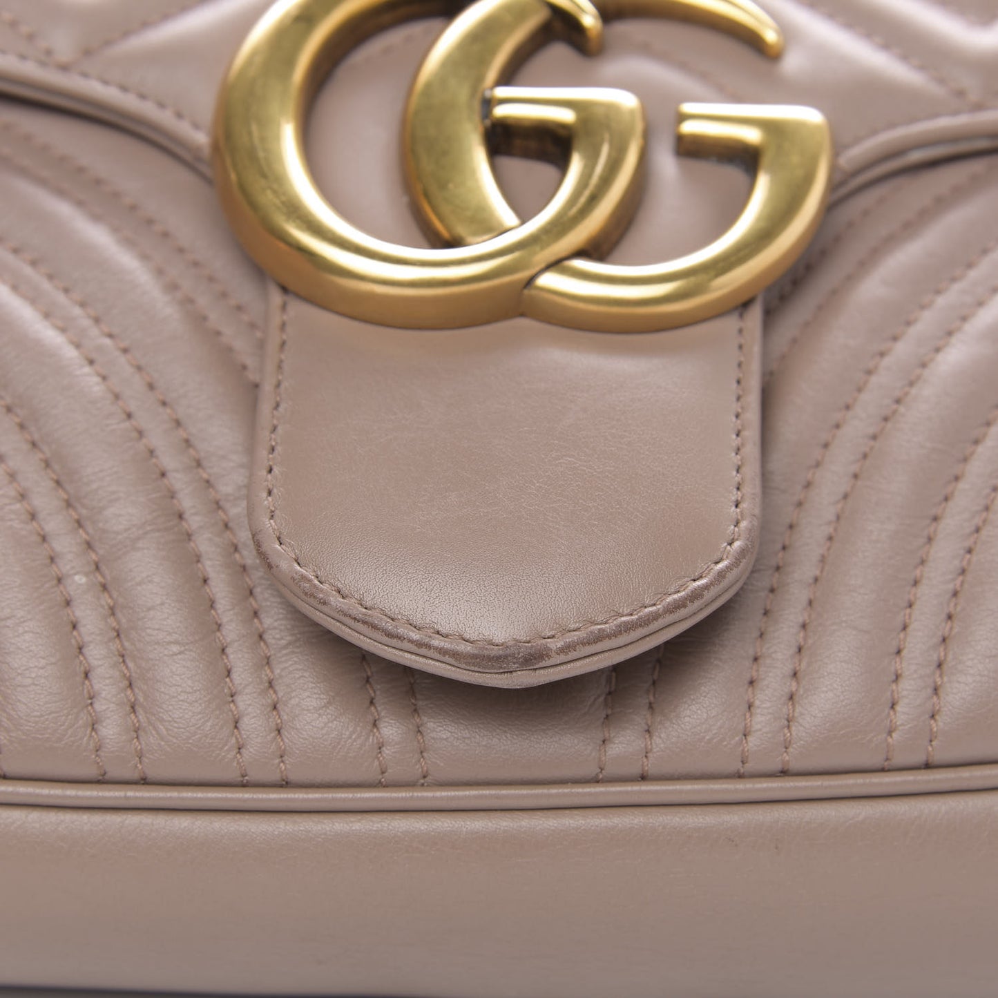 Calfskin Matelasse Medium GG Marmont Shoulder Bag Porcelain Rose