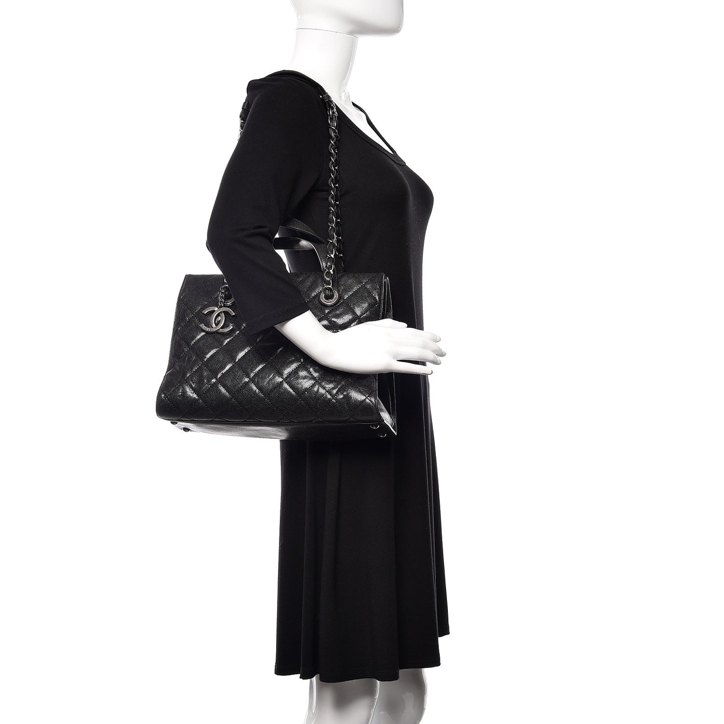 Crumpled Grained Calfskin Quilted CC Crave Tote Black