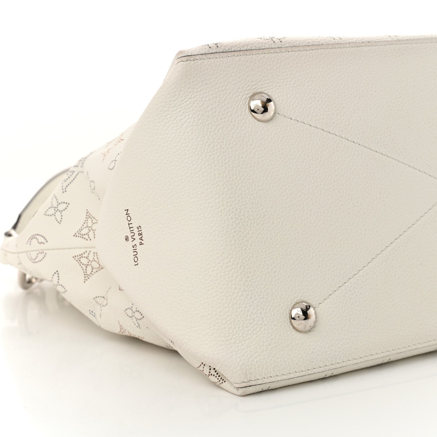 Louis Vuitton Mahina Beaubourg Hobo MM Snow 8 of 10