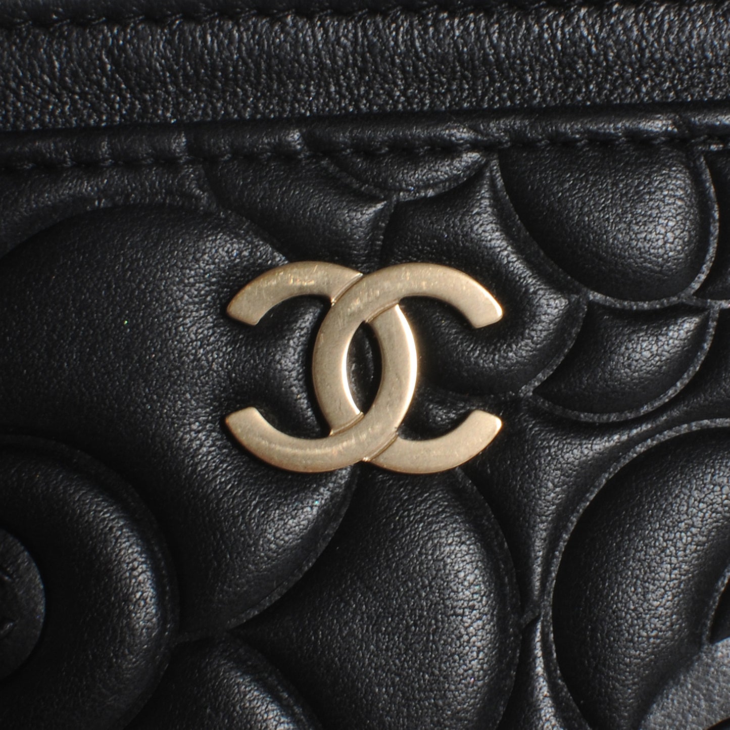 Lambskin Camellia Embossed Card Holder Black