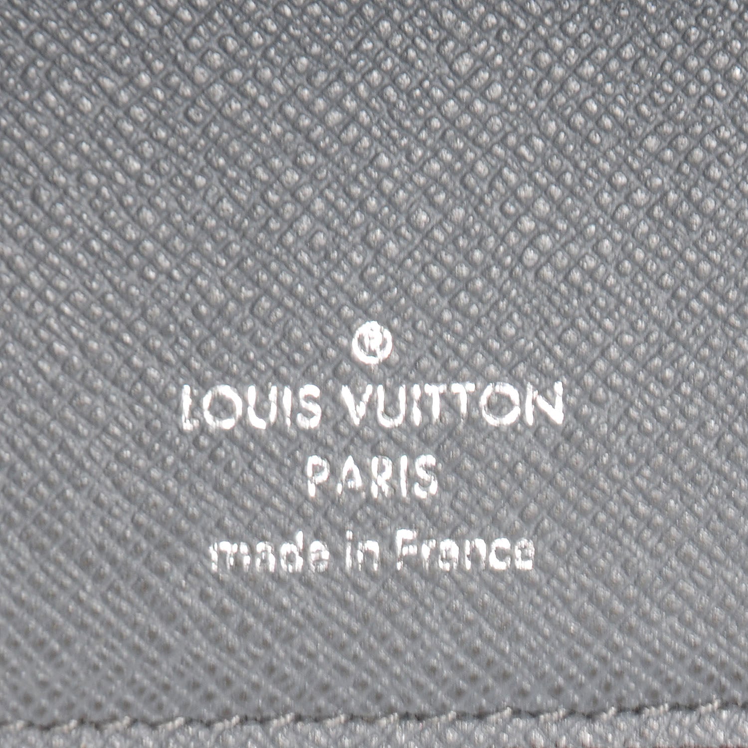 Louis Vuitton Taiga Brazza Wallet Glacier 6 of 7