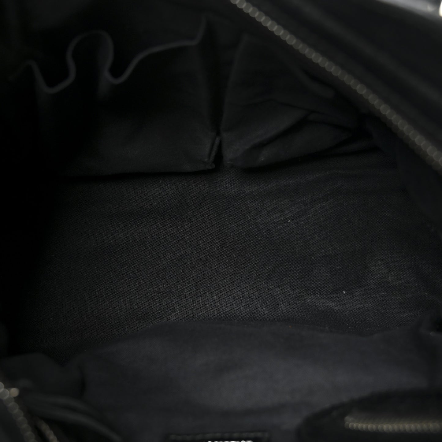 Agneau Classic Silver Hardware S City Black