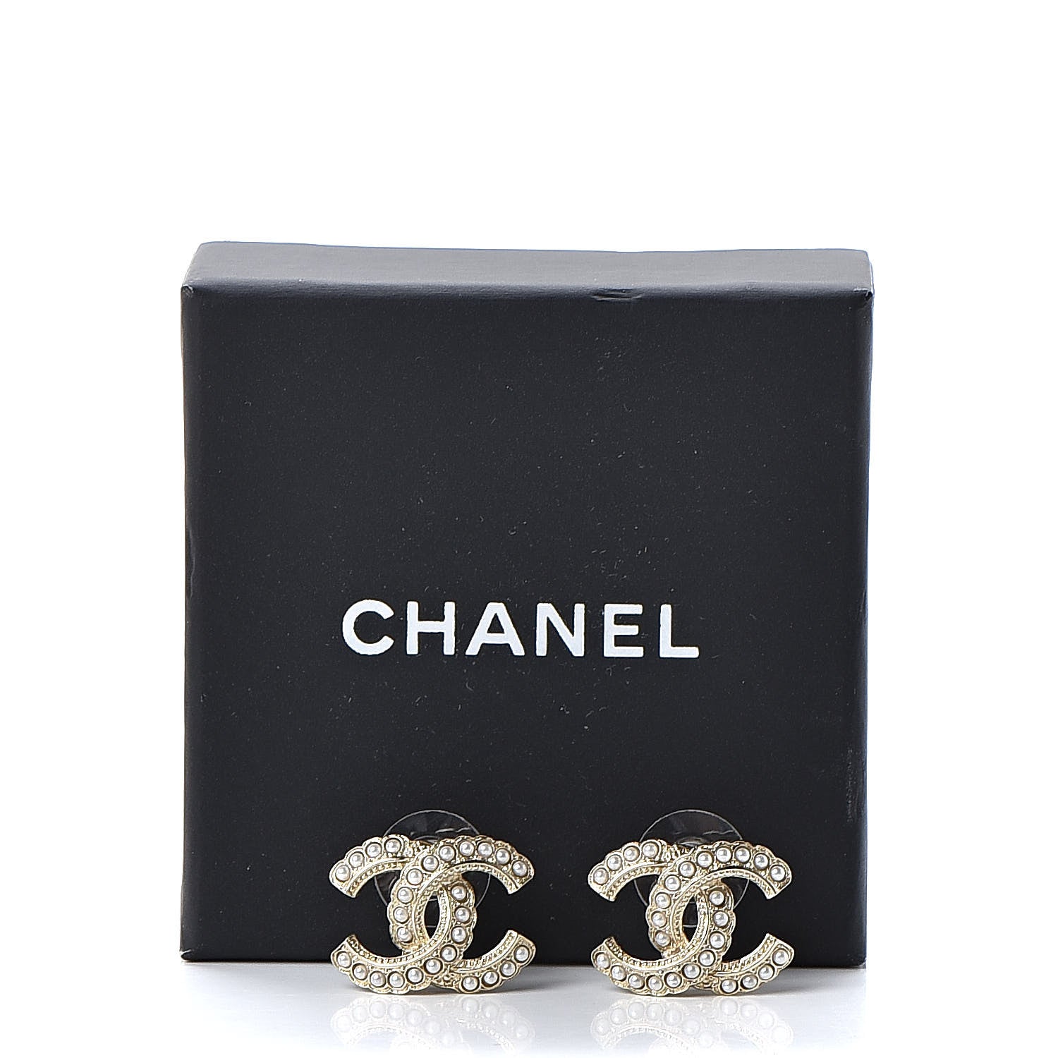 Chanel Pearl Queen of France CC Earrings Gold 5 of 5