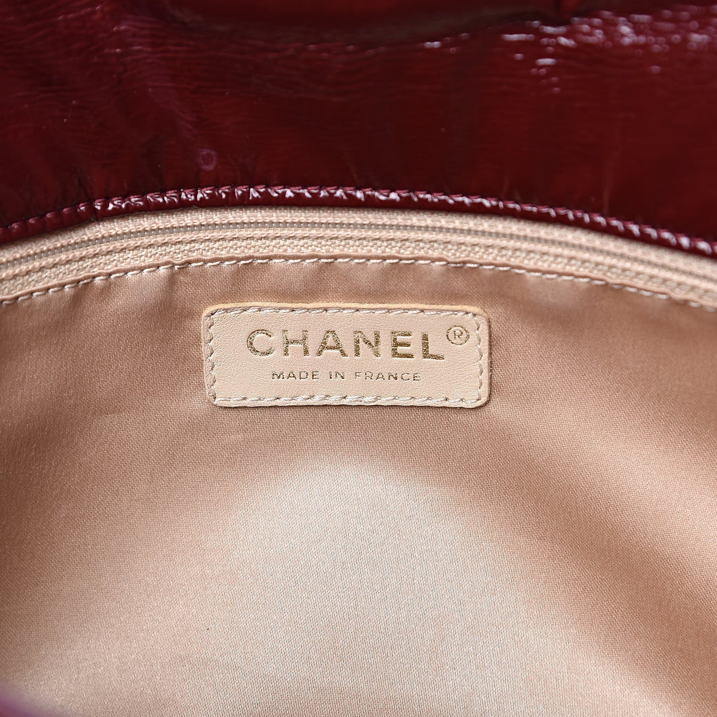Vinyl Rock and Chain Medium Flap Bordeaux
