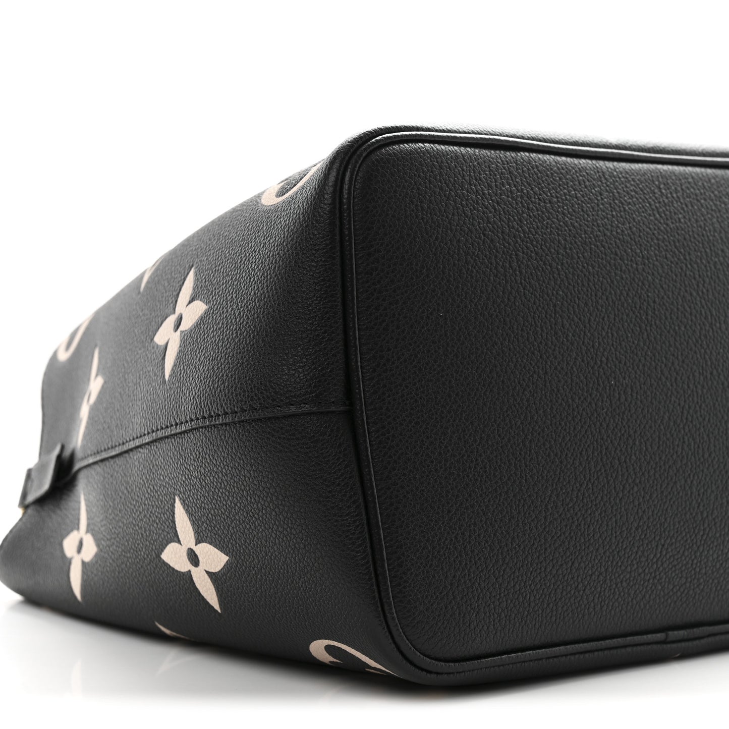 Empreinte Monogram Giant Neonoe MM Black Beige