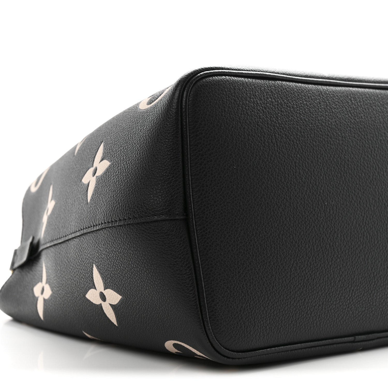 Louis Vuitton Empreinte Monogram Giant Neonoe MM Black Beige 10 of 12