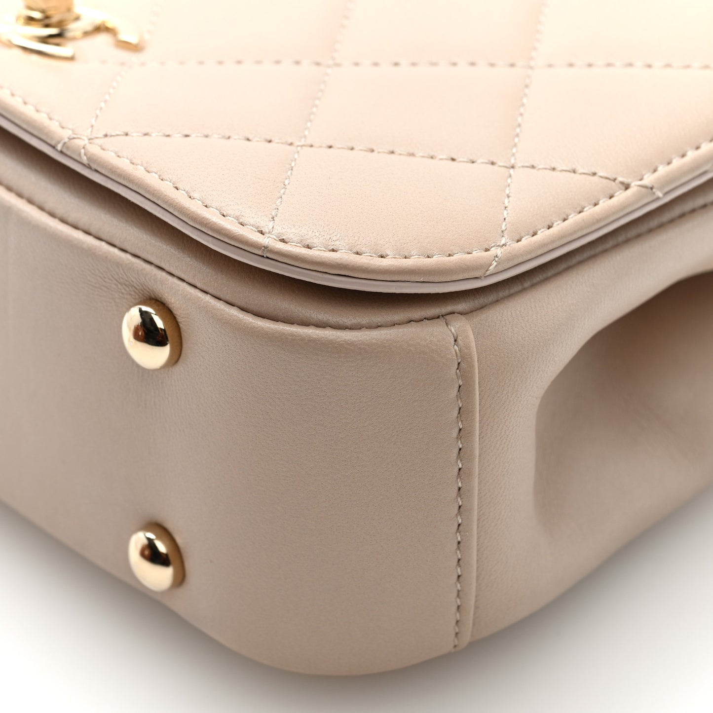 Lambskin Mini Carry Chic Flap Beige