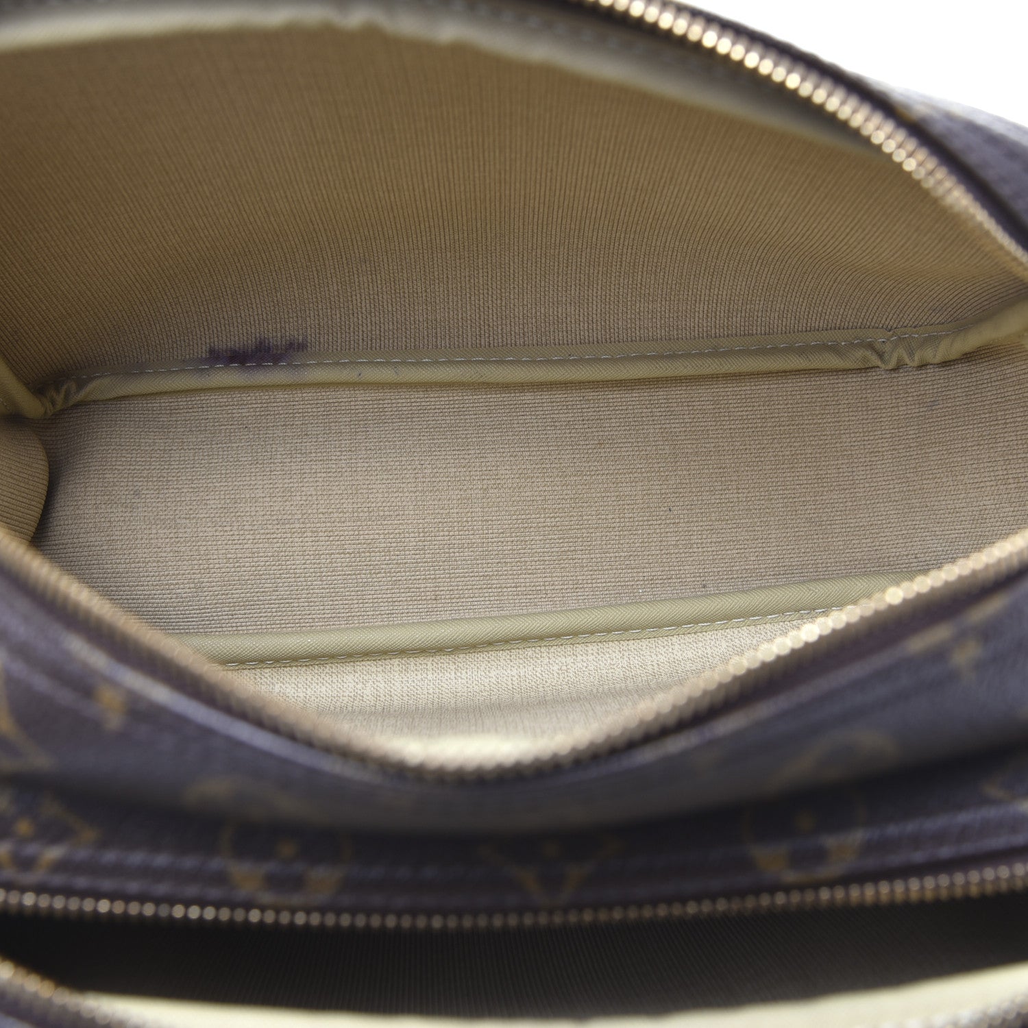 Louis Vuitton Monogram Reporter PM 14 of 17