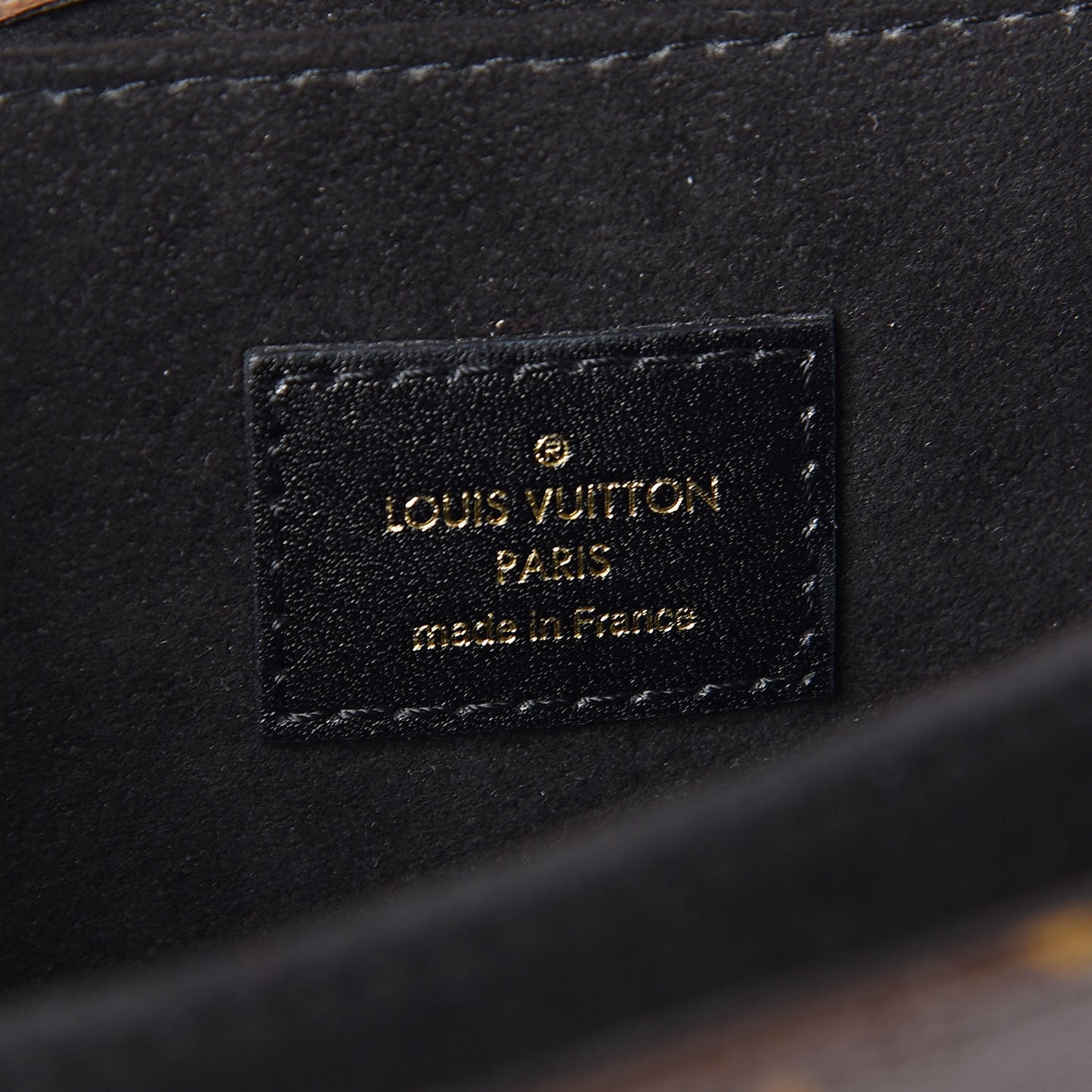 Reverse Monogram Pochette Metis