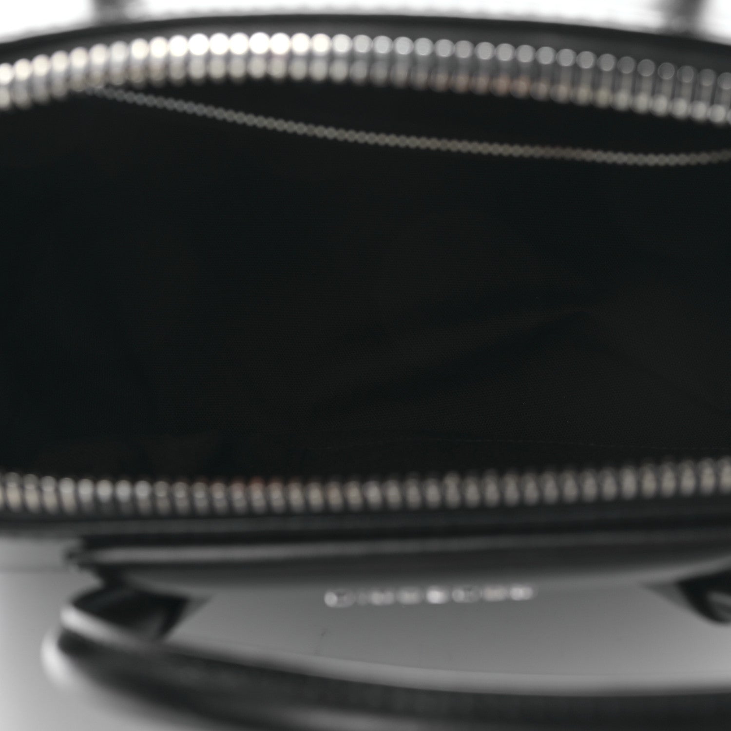Givenchy Shiny Lord Calfskin Medium Antigona Black 5 of 9