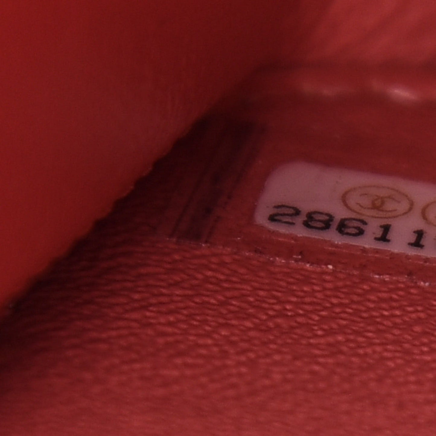 Caviar Quilted CC North South Filigree Vanity Case Pink