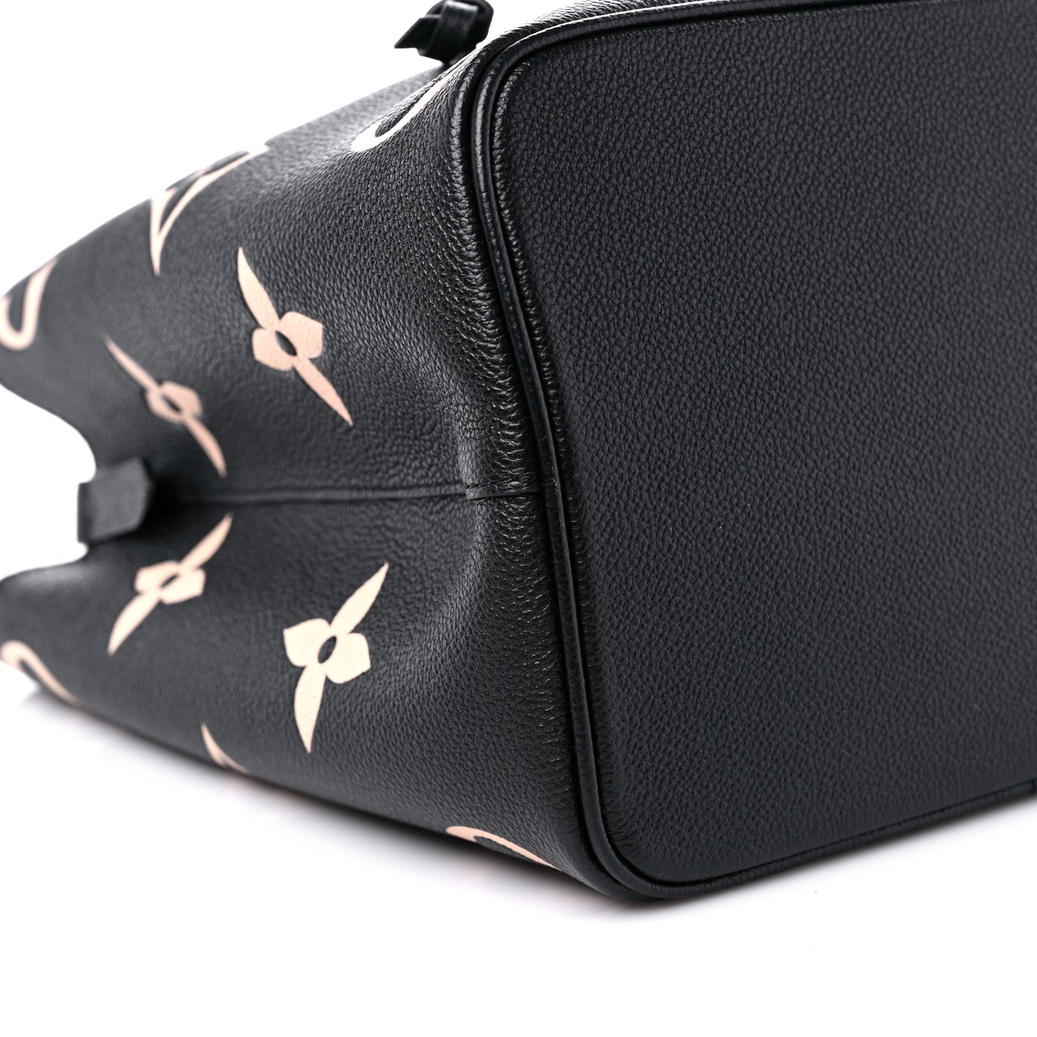 Louis Vuitton Empreinte Monogram Giant Neonoe MM Black Beige 8 of 9