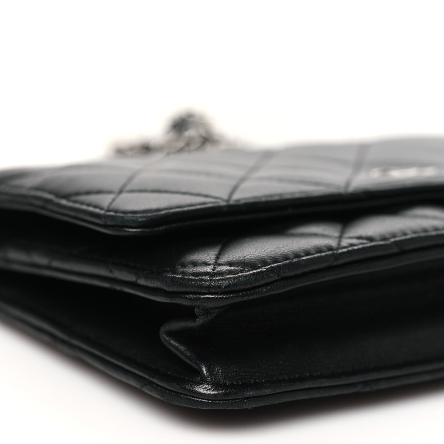 Lambskin Quilted Wallet On Chain WOC Black