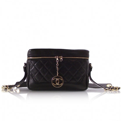 Chanel Vintage Caviar CC Quilted Camera Case Bag cd23396 1 of 13