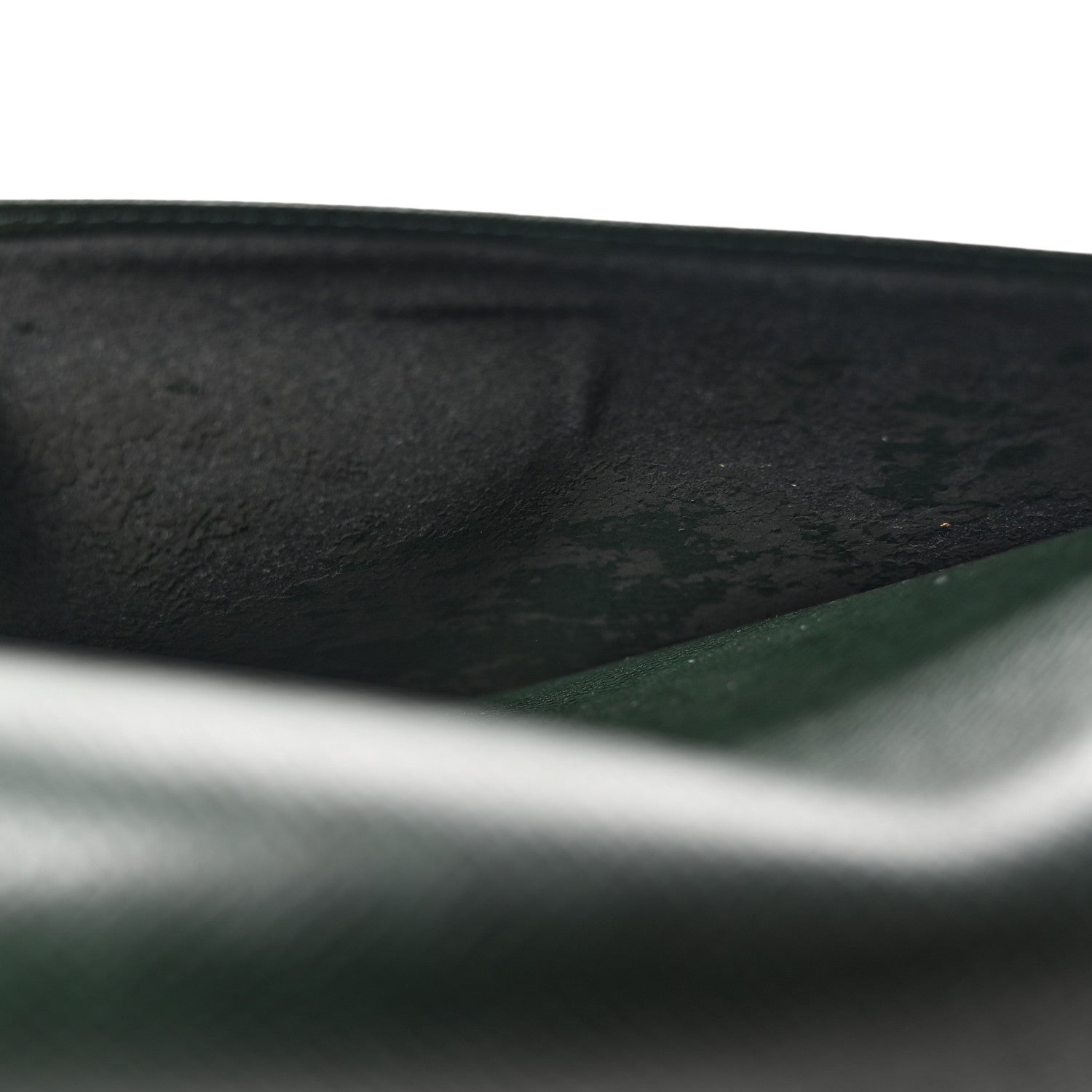 Louis Vuitton Taiga Pochette Belaia Epicea 7 of 7