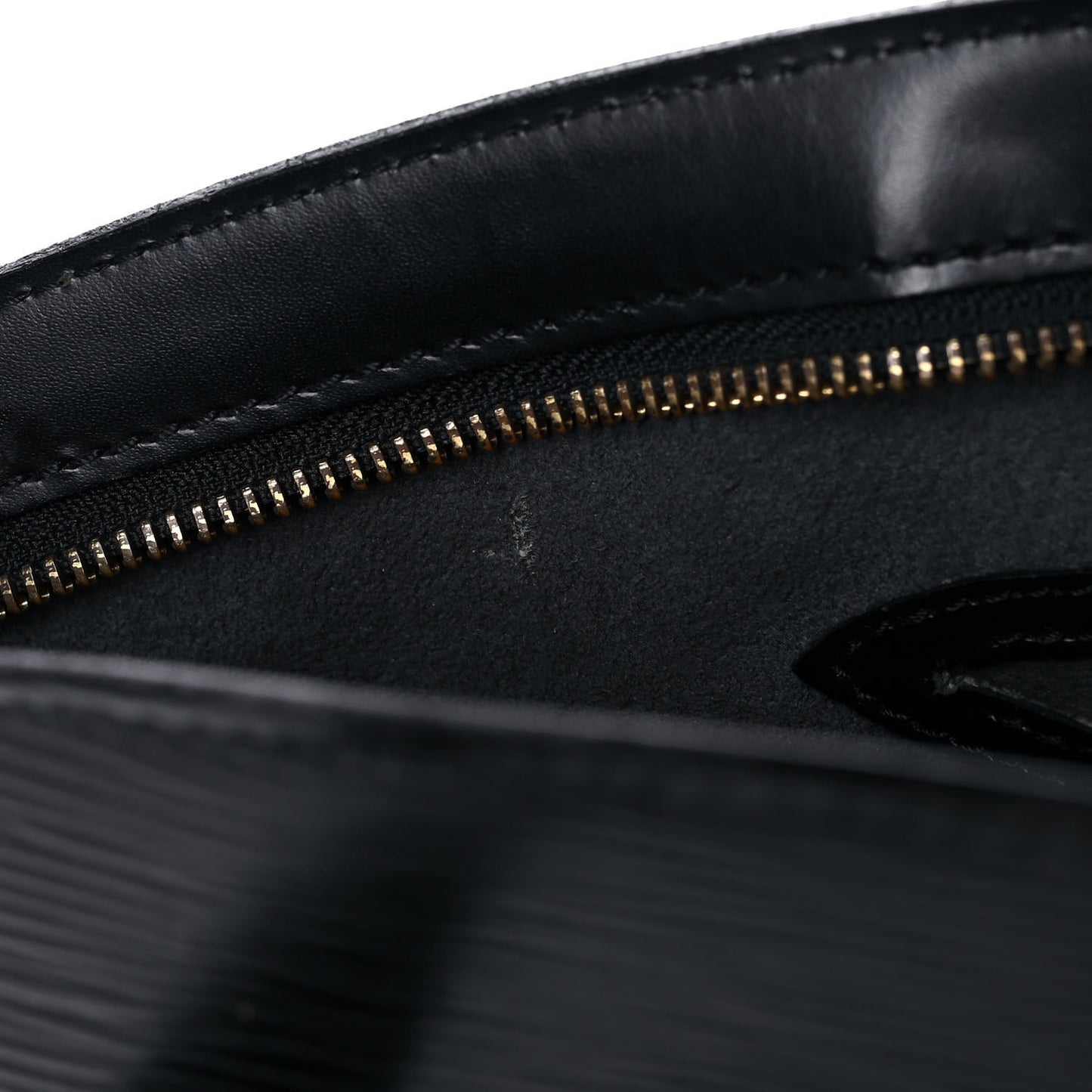 Epi Saint Jacques PM Long Straps Black