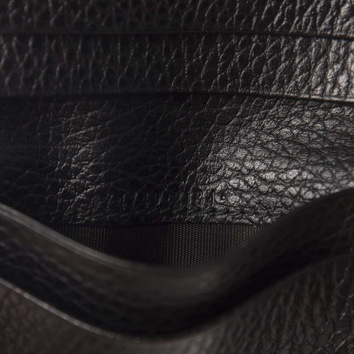 Pebbled Calfskin GG Marmont Card Case Black
