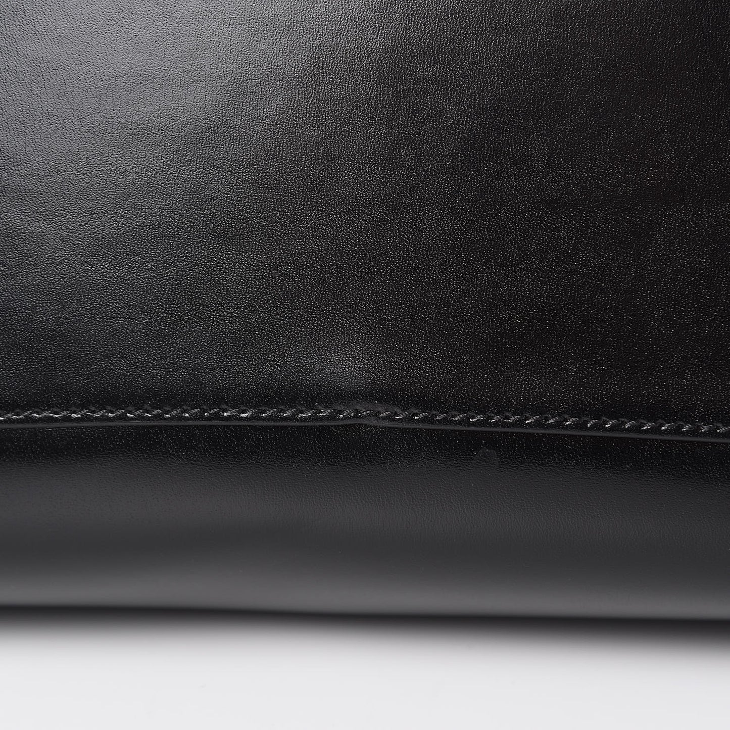 Shiny Lord Calfskin Medium Antigona Black