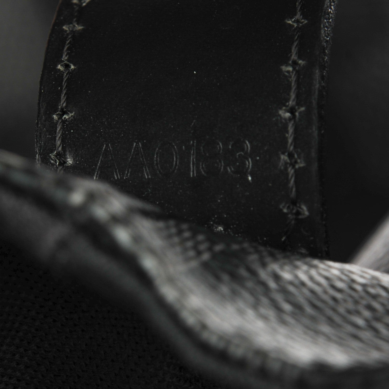 Louis Vuitton Damier Graphite Neo Greenwich 6 of 7