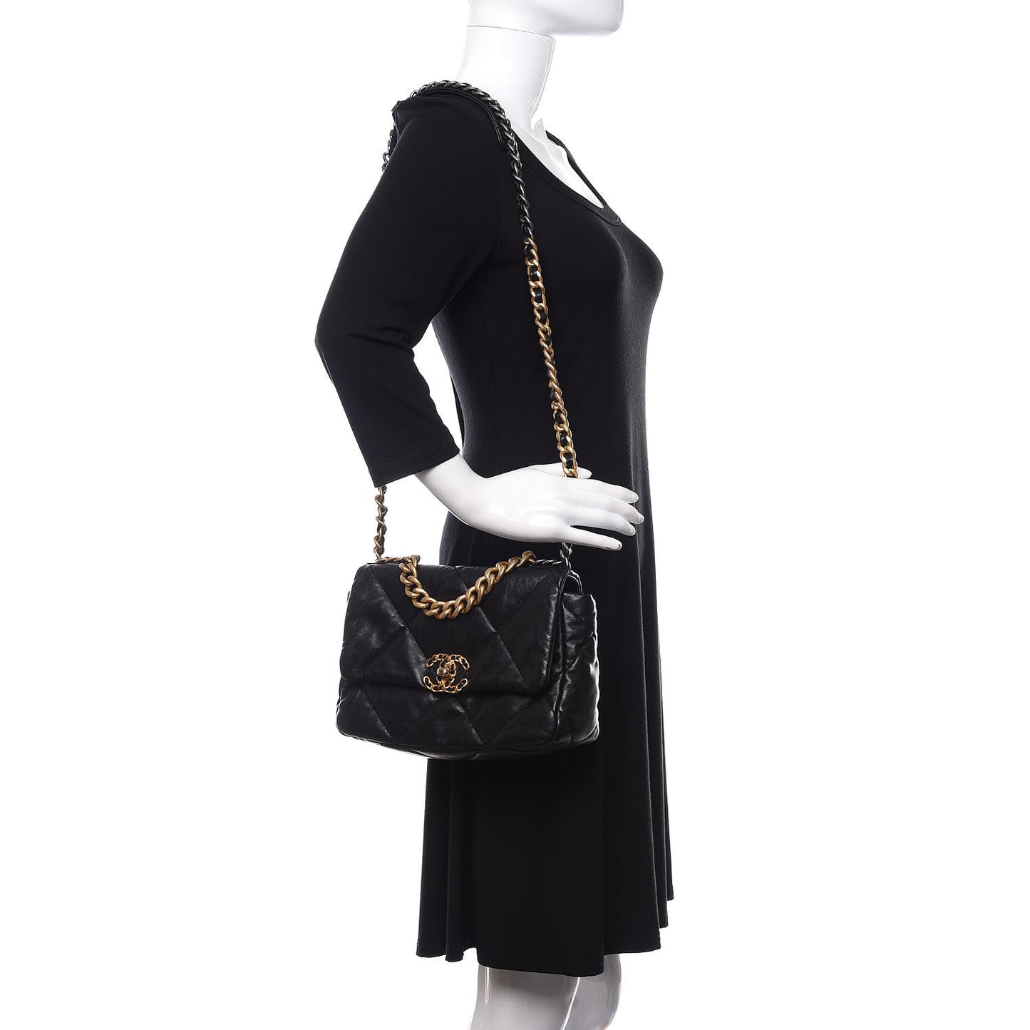 Lambskin Quilted Medium 19 Flap Black