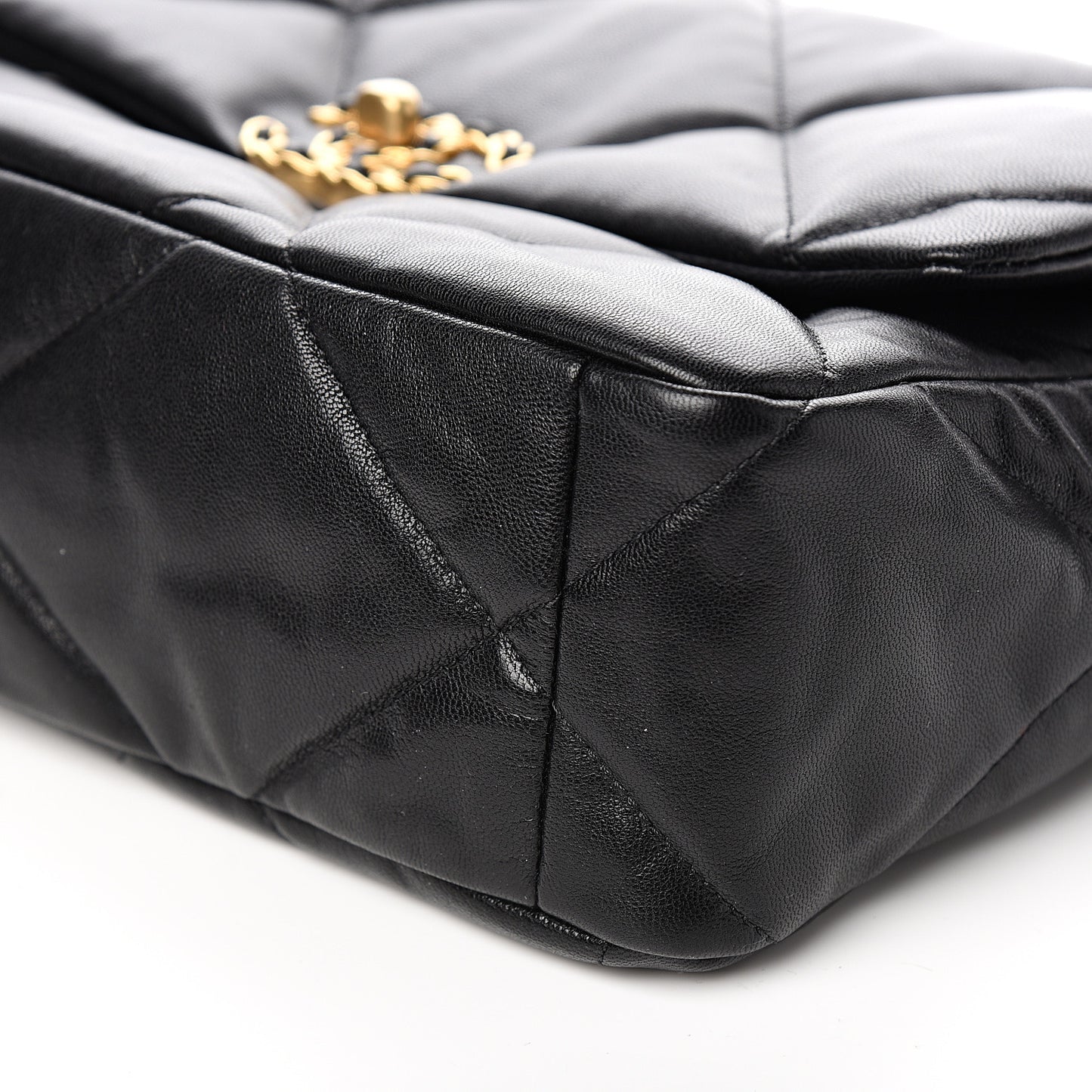 Goatskin Quilted Large 19 Flap Black