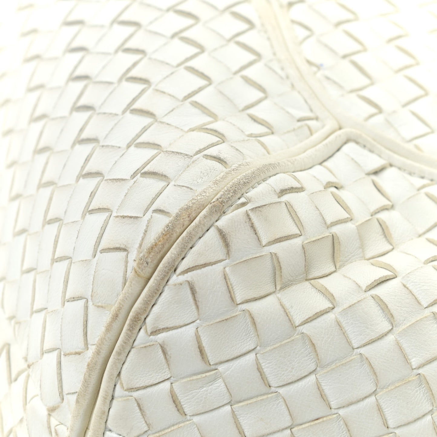 Nappa Intrecciato Ball Hobo White