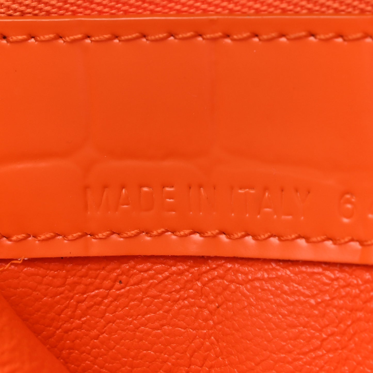 Semi Shiny Calfskin Crocodile Embossed Neo Classic Silver Hardware Long Coin Case Card Holder Orange