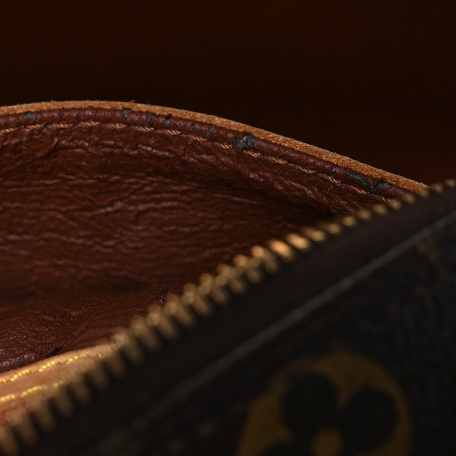 Louis Vuitton Monogram Blois 10 of 11