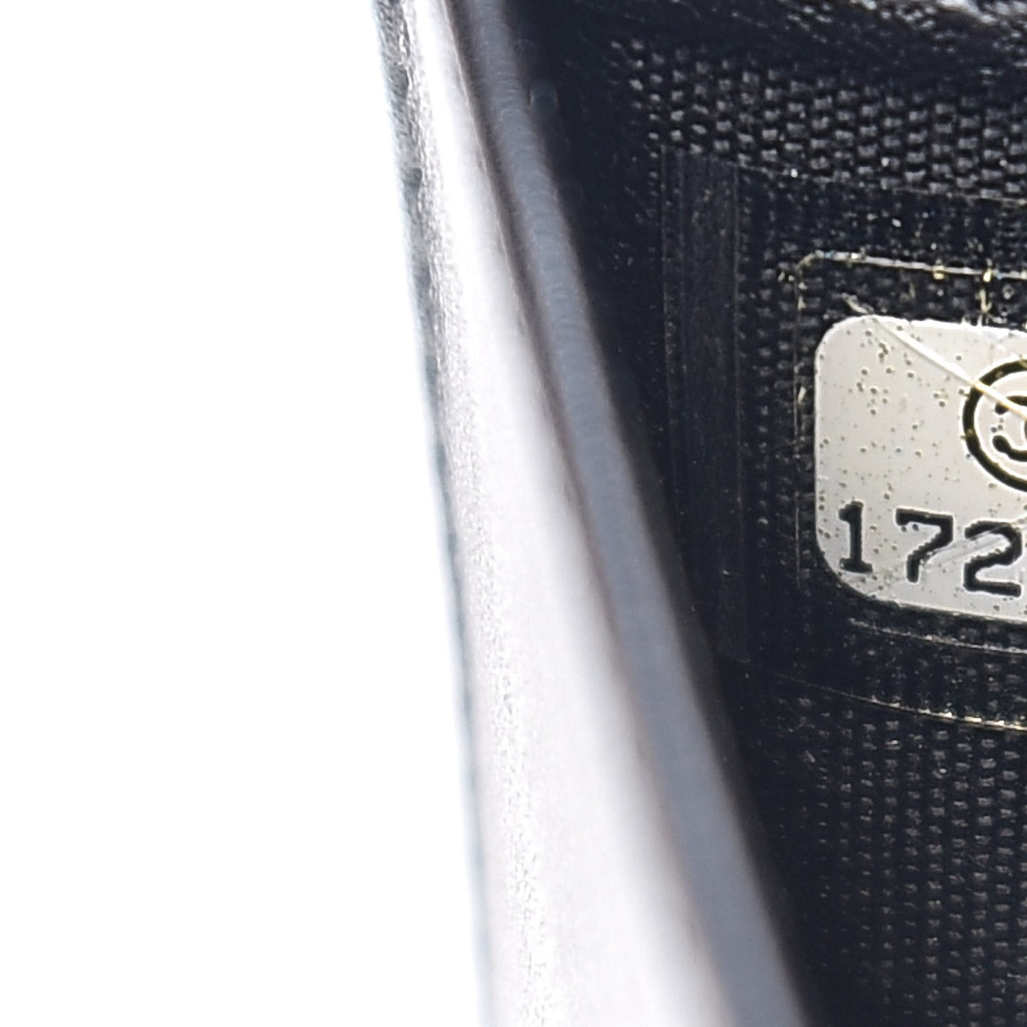 Caviar Timeless CC Yen Wallet Black