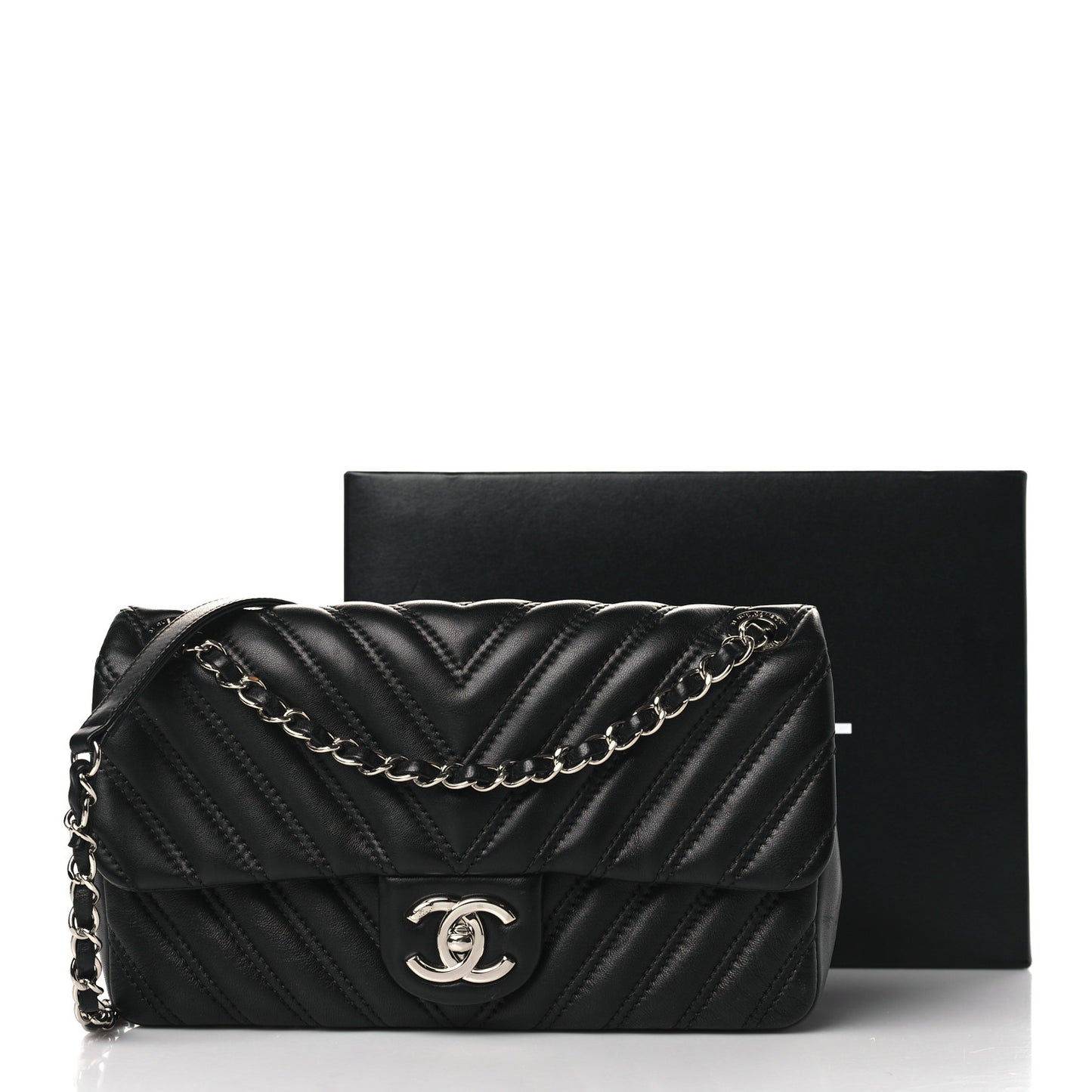 Lambskin Chevron Quilted Double Stitch Medium Single Flap Black