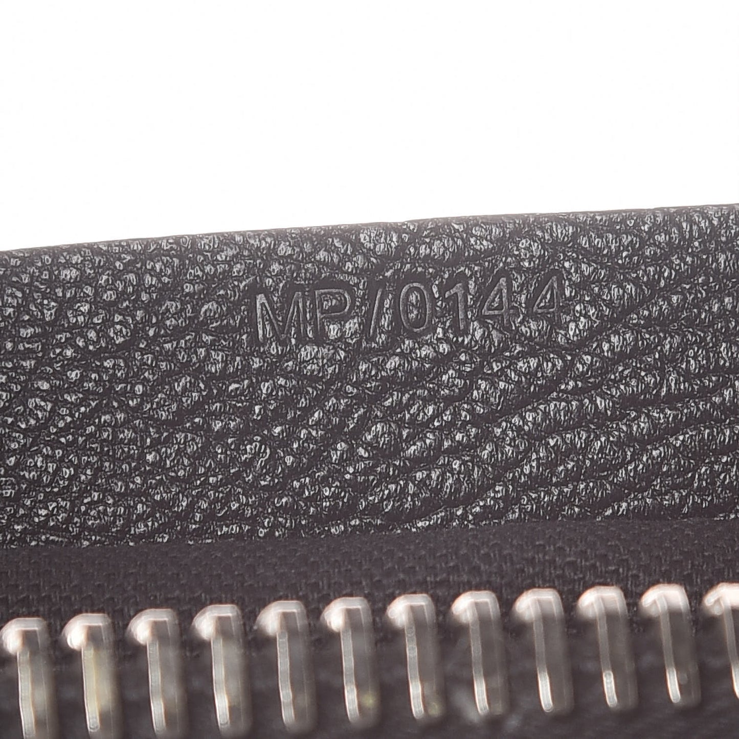 Sugar Goatskin Medium Antigona Black