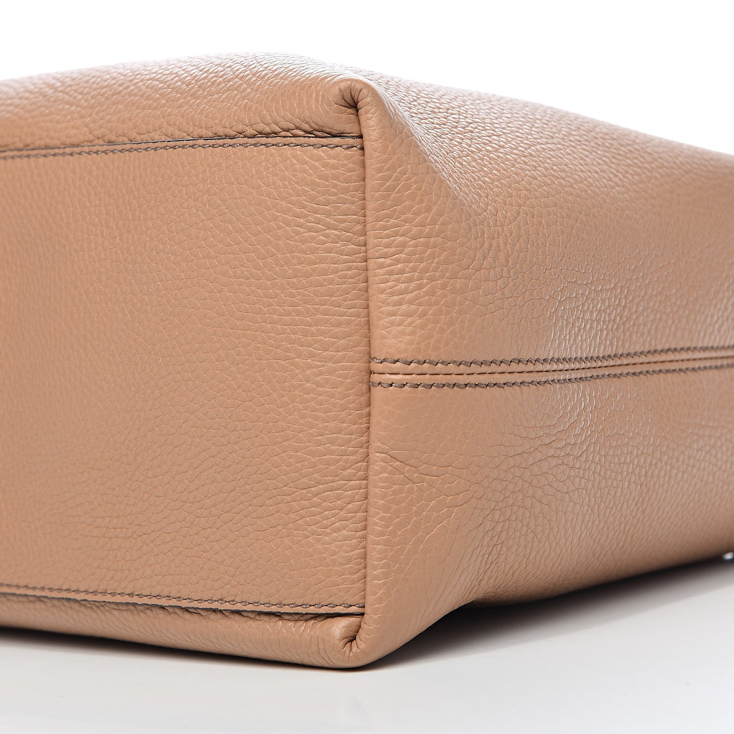 Pebbled Calfskin Medium Soho Chain Shoulder Bag Rose Beige