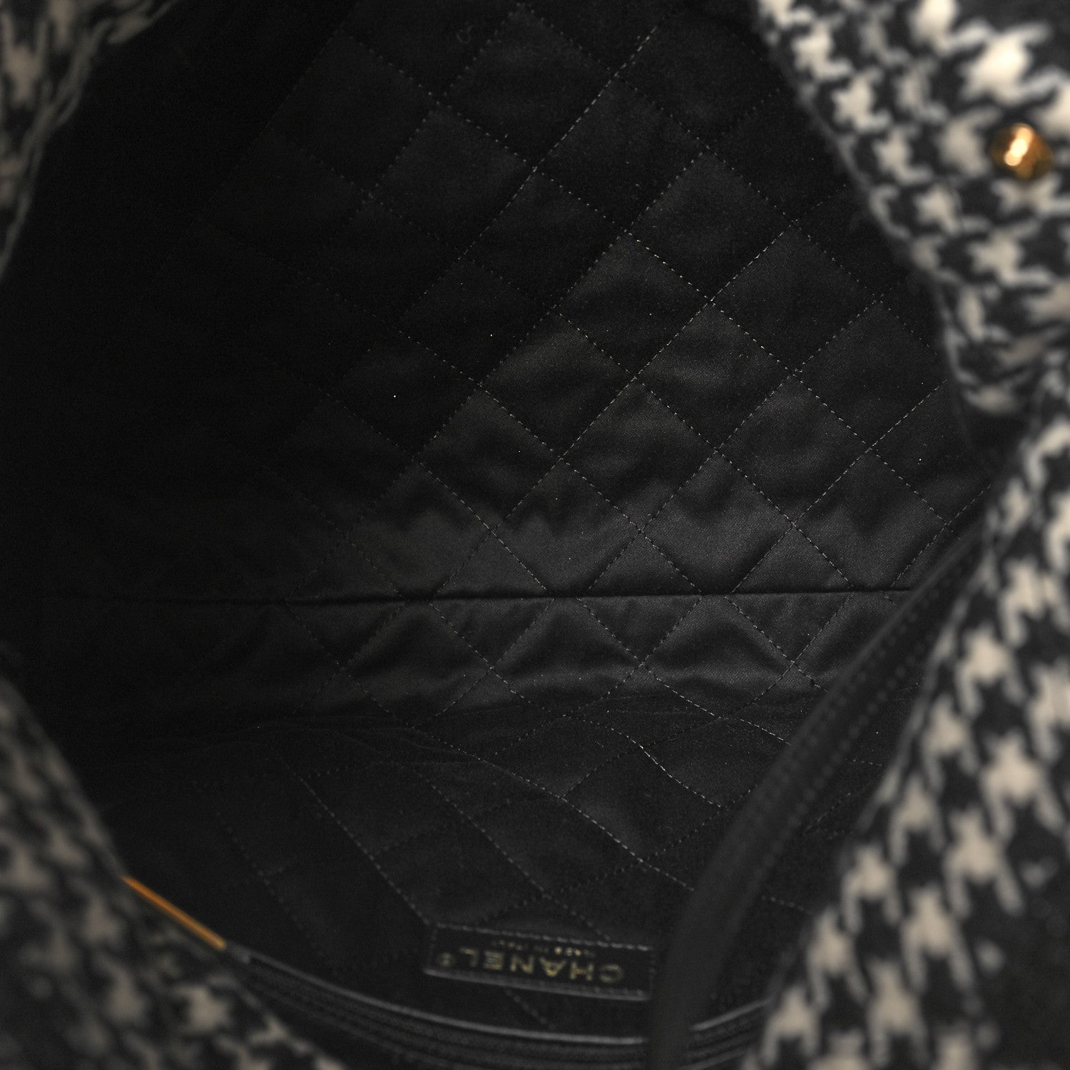 Chanel Tweed Houndstooth Quilted Chanel 22 Black Ecru 7 of 13