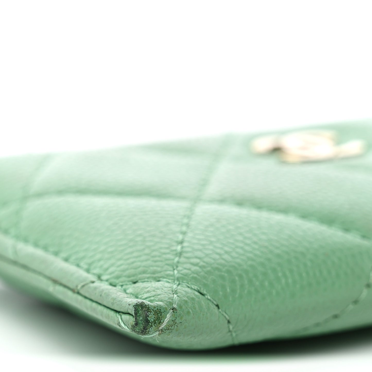 Caviar Quilted Card Holder Green