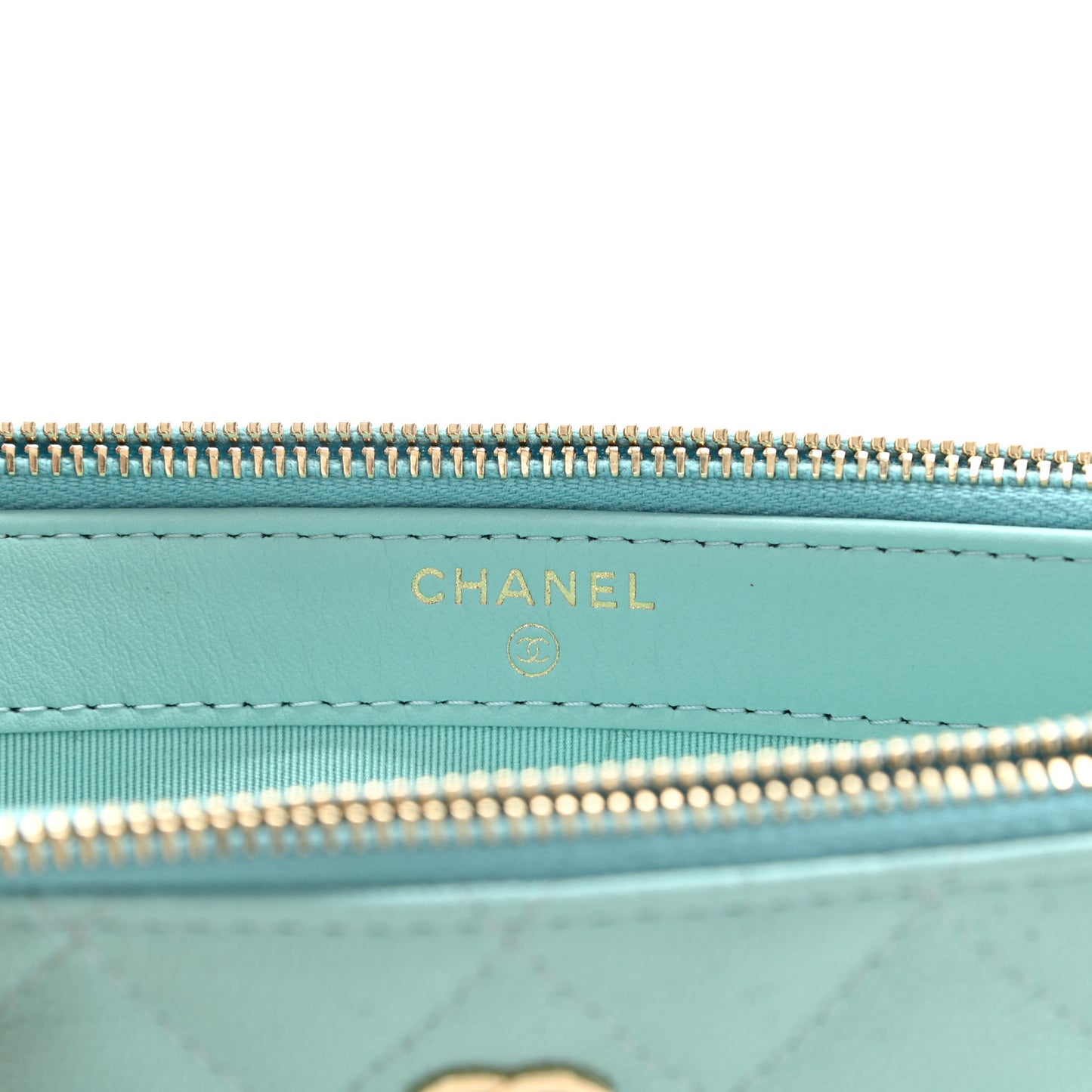Caviar Quilted Small Clutch With Chain Light Blue