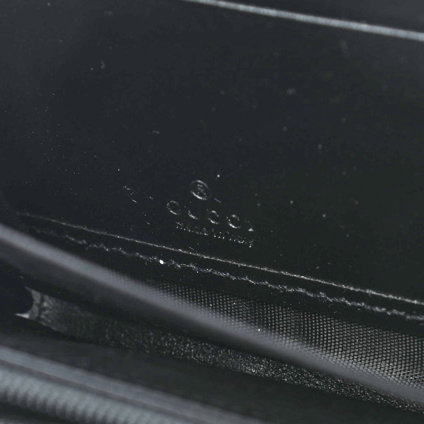 Calfskin Matelasse GG Marmont Zip Around Wallet Black