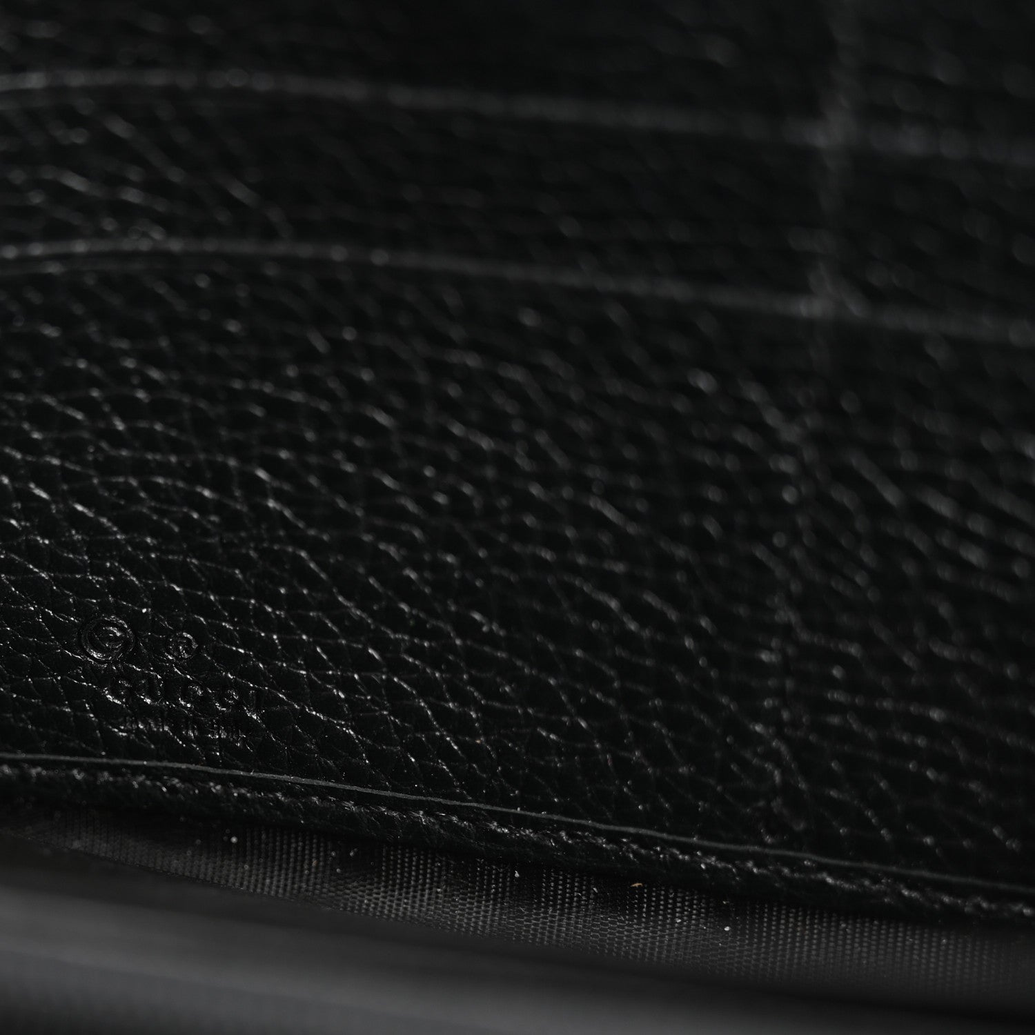 Gucci Pebbled Calfskin Soho Zip Around Wallet Black 6 of 8