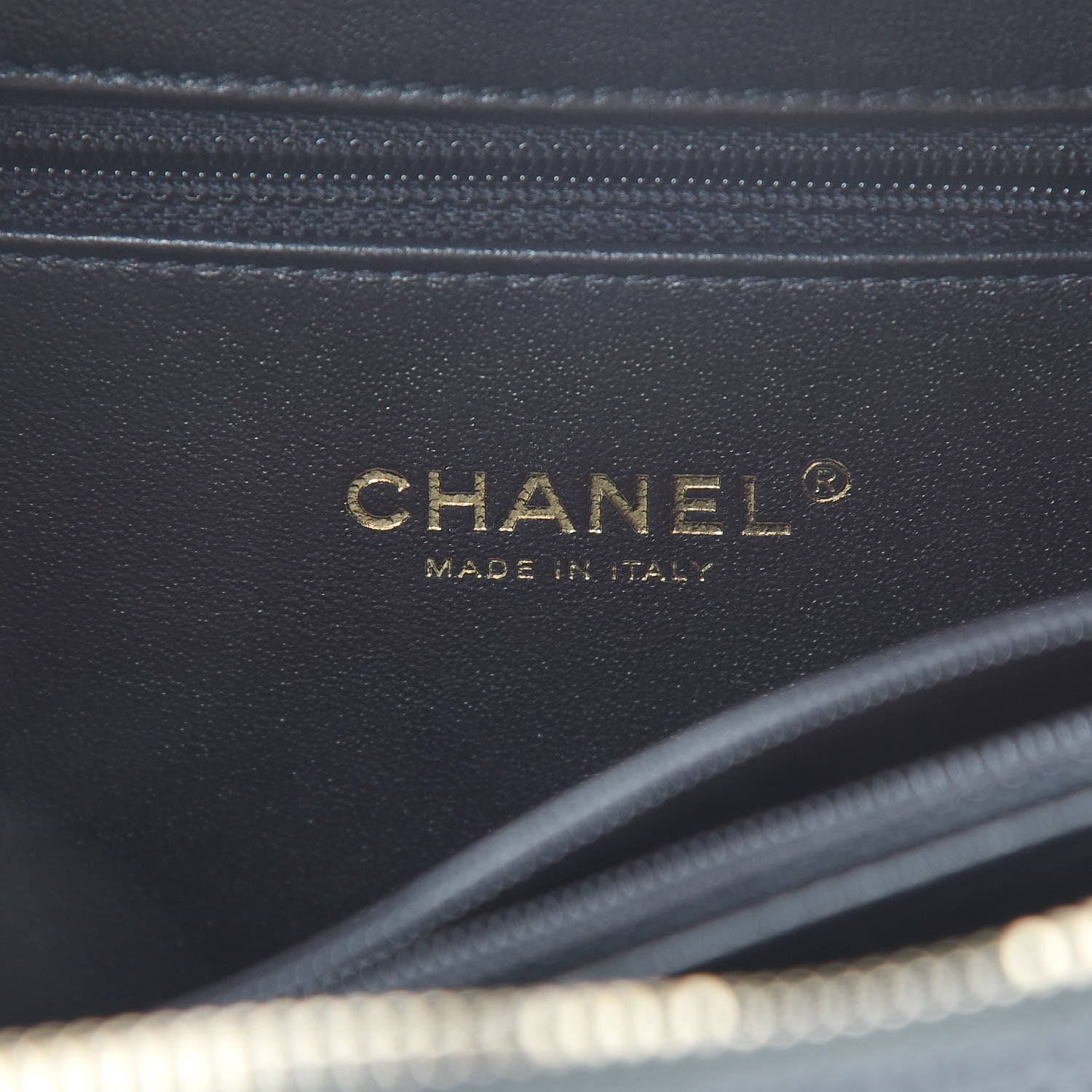 Chanel Caviar Quilted Medium CC Filigree Vanity Case Black 6 of 12