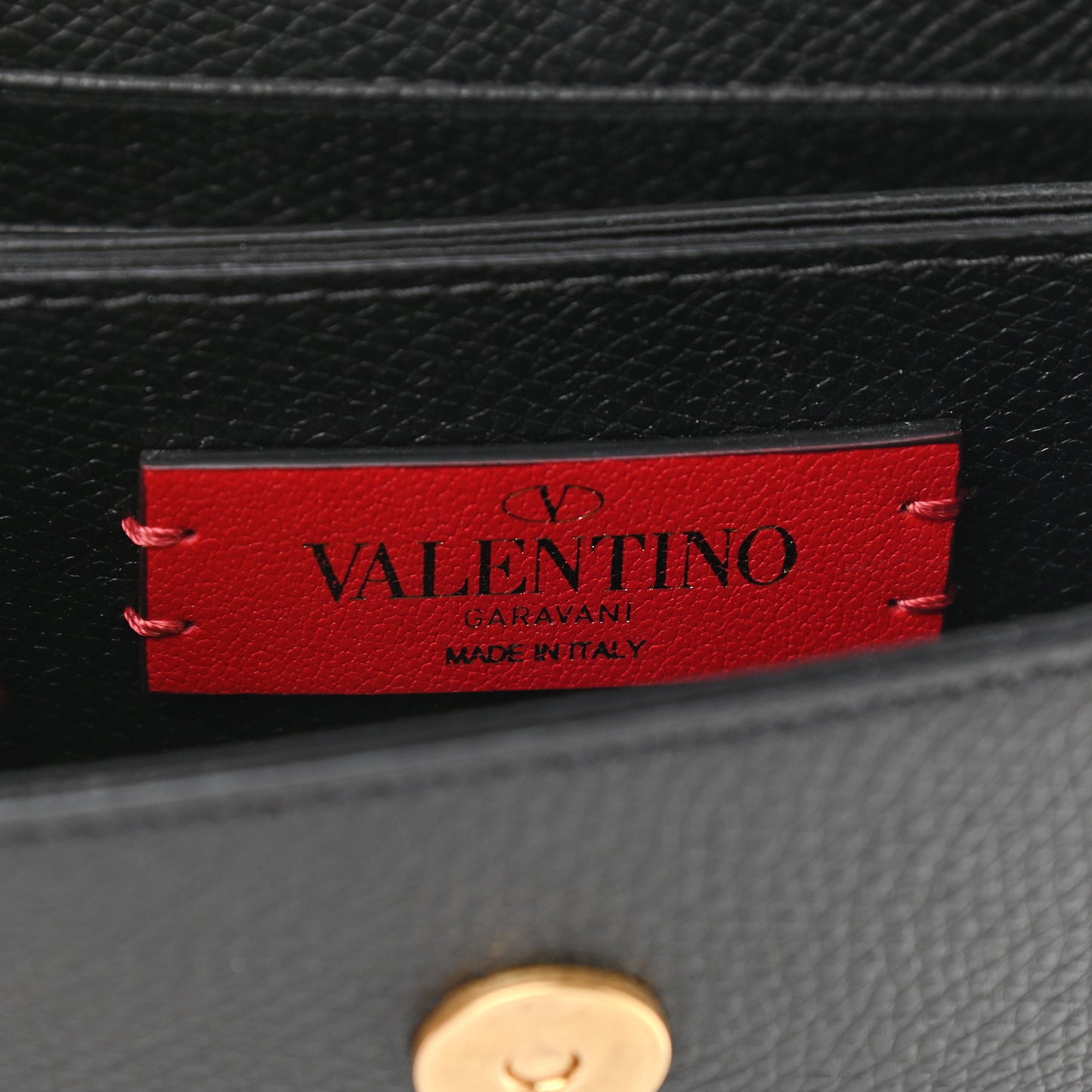 Grainy Calfskin Vlogo Compact Wallet with Chain Black