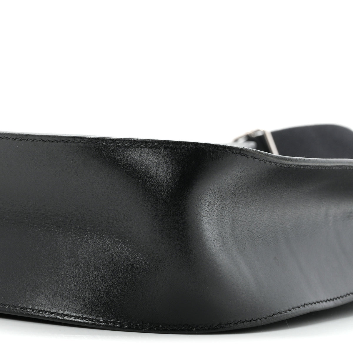 Vache Hunter Evelyne Sellier 29 PM Black