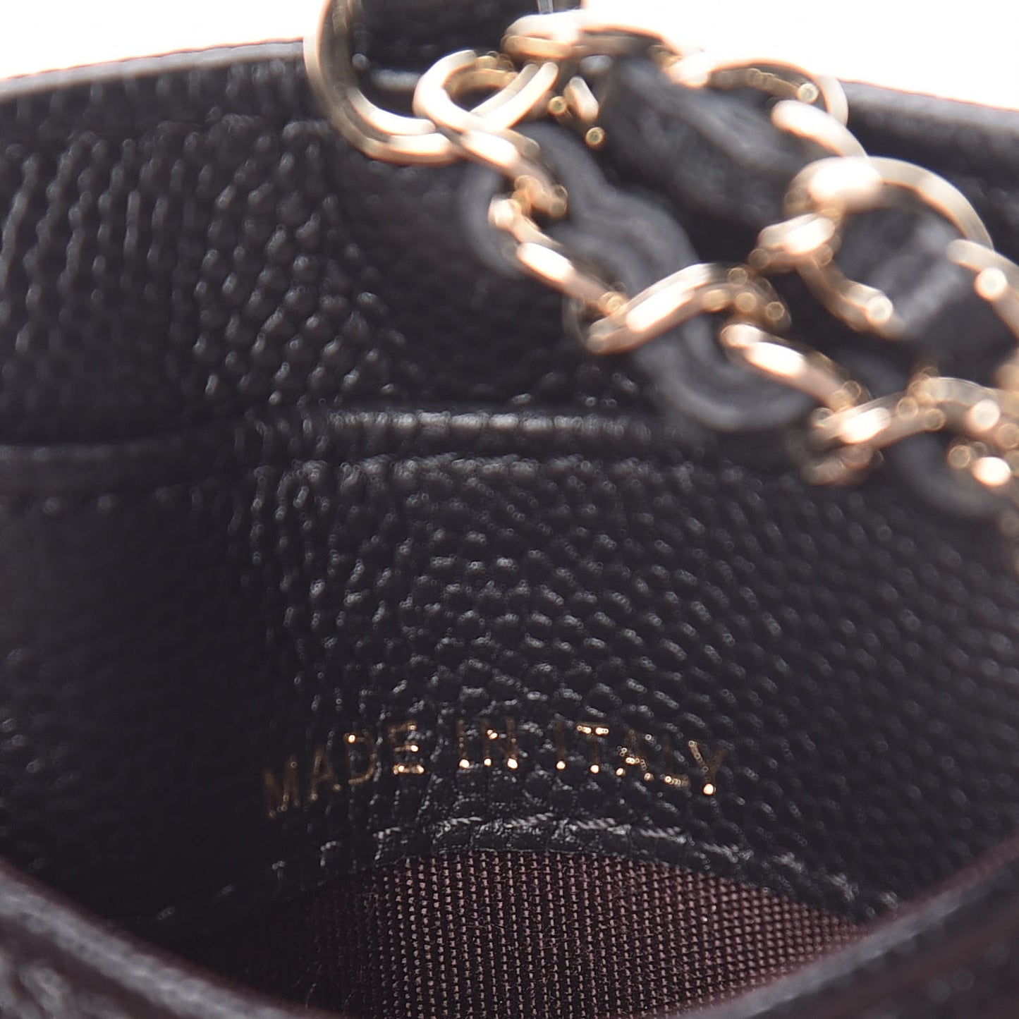 Caviar Quilted Card Holder On Chain Black