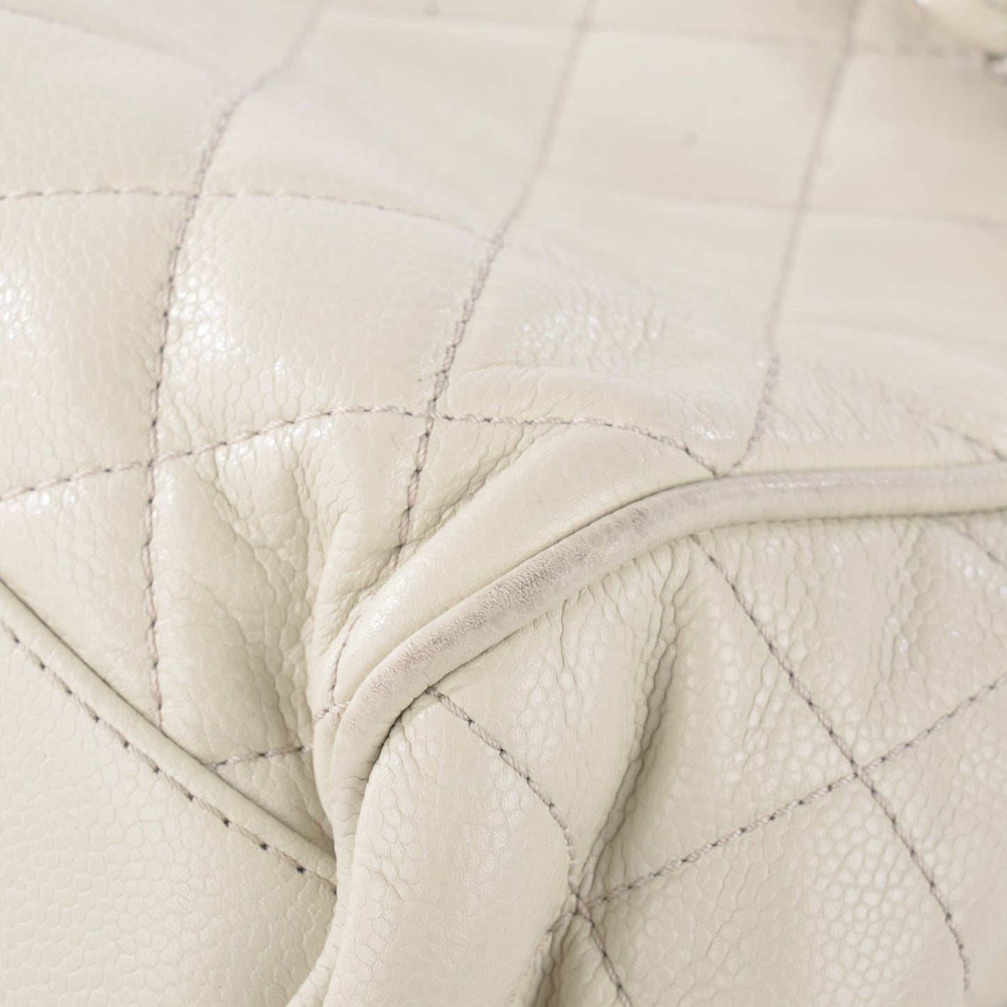 Caviar Quilted Timeless Accordion Flap Dark White