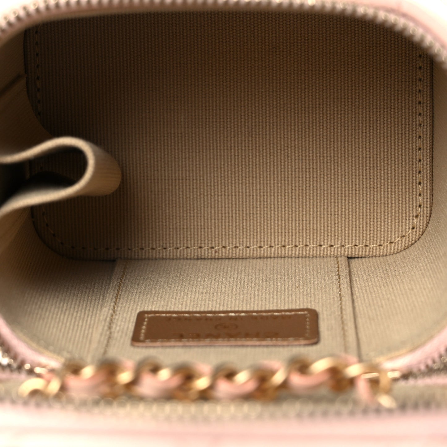 Lambskin Quilted Pearl Crush Mini Vanity Case With Chain Light Beige