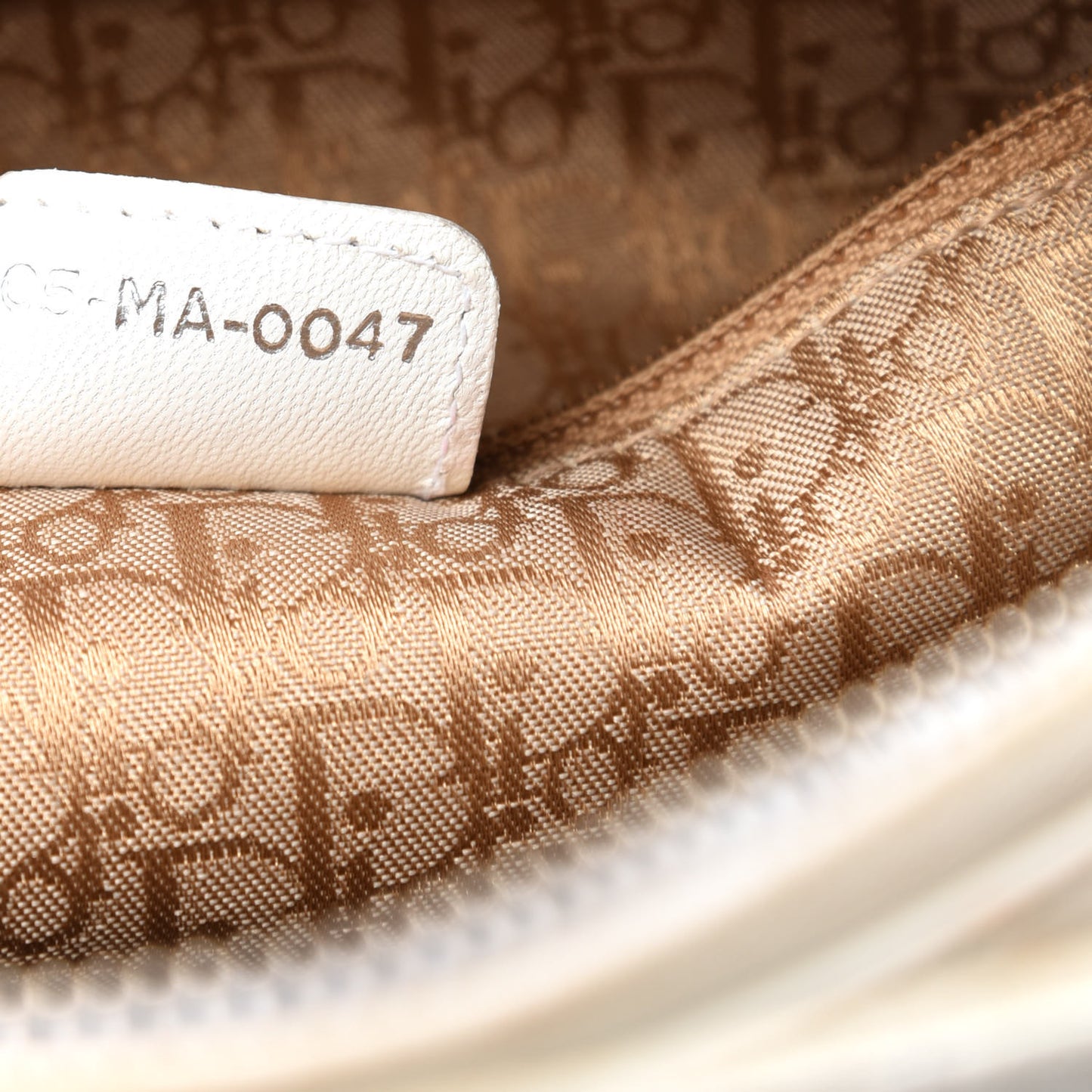Lambskin Cannage Large Lady Dior White