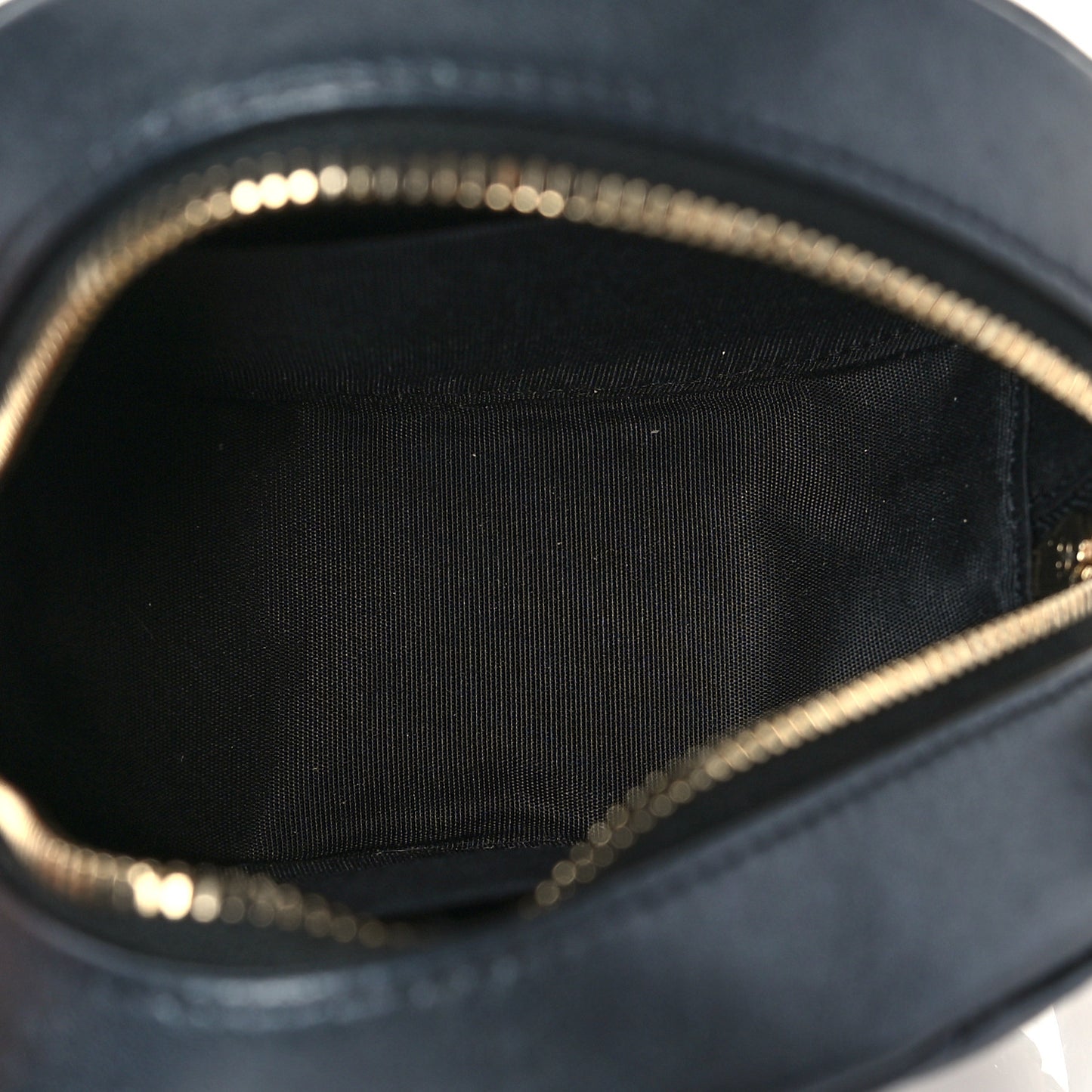 Iridescent Lambskin Quilted Pearl Round Clutch With Chain Black