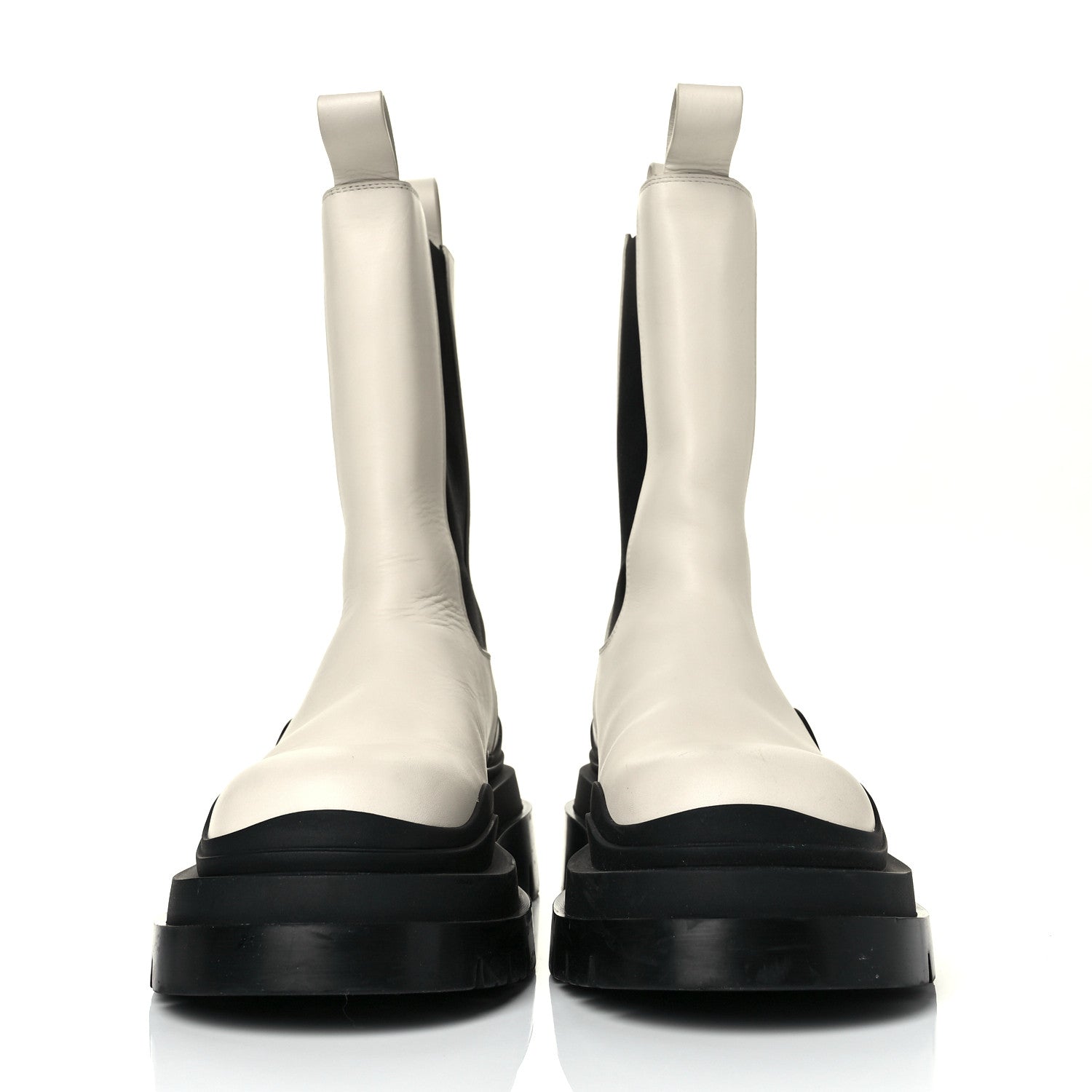 Bottega Veneta Calfskin The Tire Chelsea Boots 38.5 Sea Salt Black 2 of 7