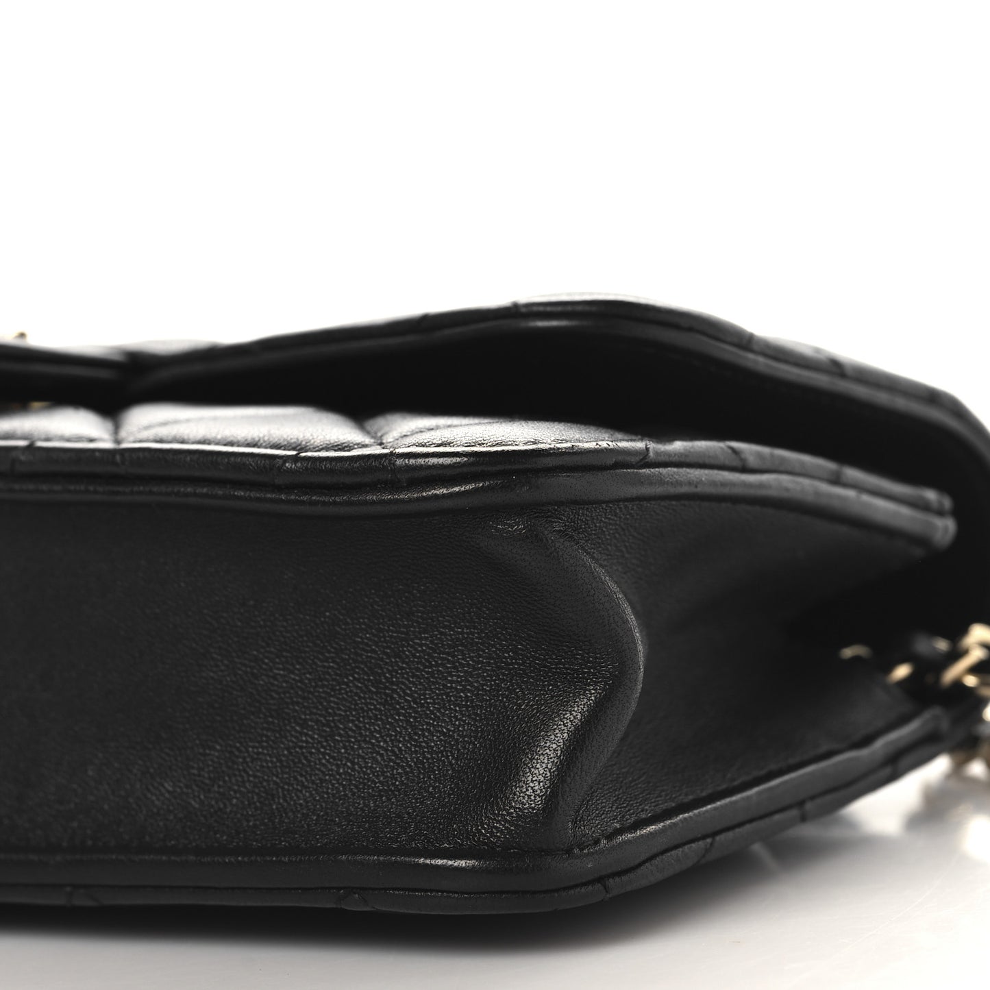 Lambskin Quilted Flap Phone Holder With Chain Black