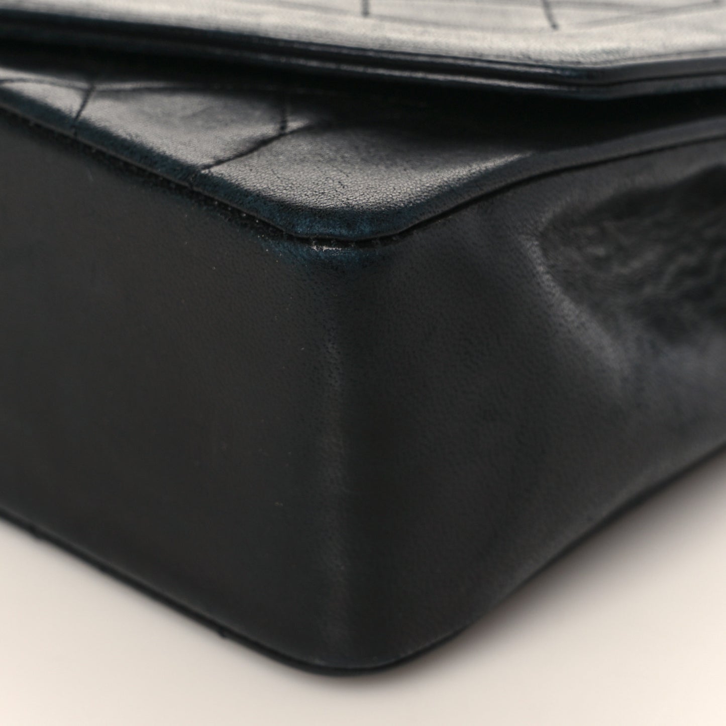 Lambskin Quilted Medium Single Flap Black